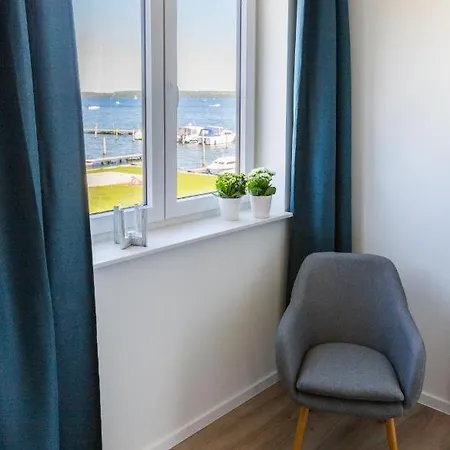 Hangar 19 Luxusapartment Mit Sauna, Kamin Und Seeblick H4w3 شقة