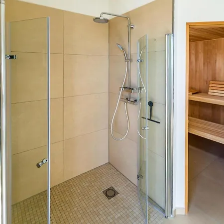 Hangar 19 Luxusapartment Mit Sauna, Kamin Und Seeblick H4w3 شقة